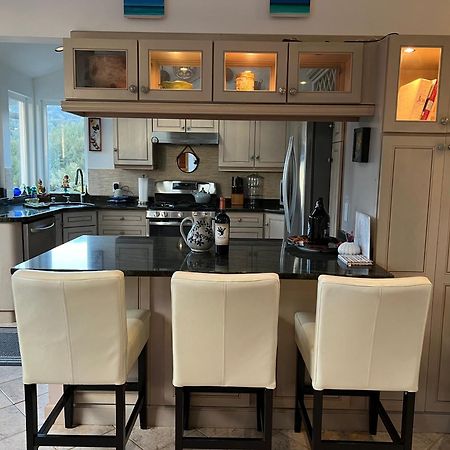 Best Garden View And Ocean View And Sounds-Hot Tub-Bbq-Sleeps 6 Shelter Cove Eksteriør billede